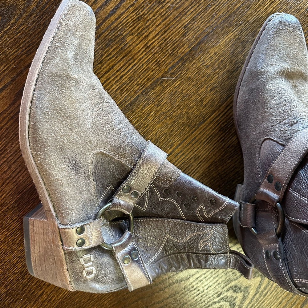 BED|STU Women’s Distressed Brown Leather Cowboy Boots